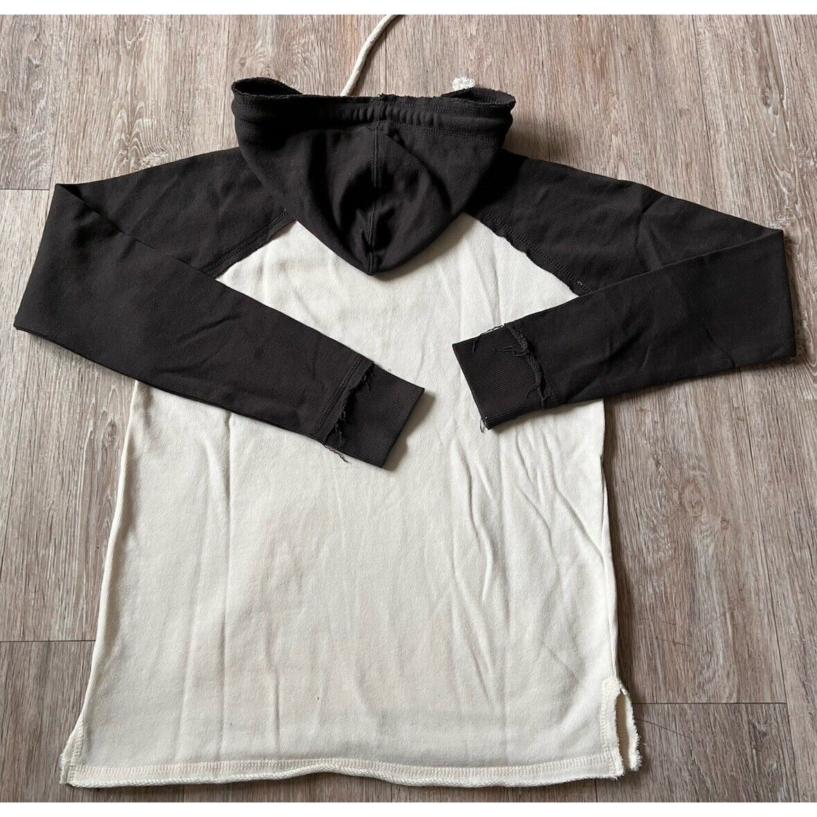 Blue 84 Kentucky Uk Graphic Hoodie Women's Raw Hem Two Tone Sweater Small — image 2 of 5